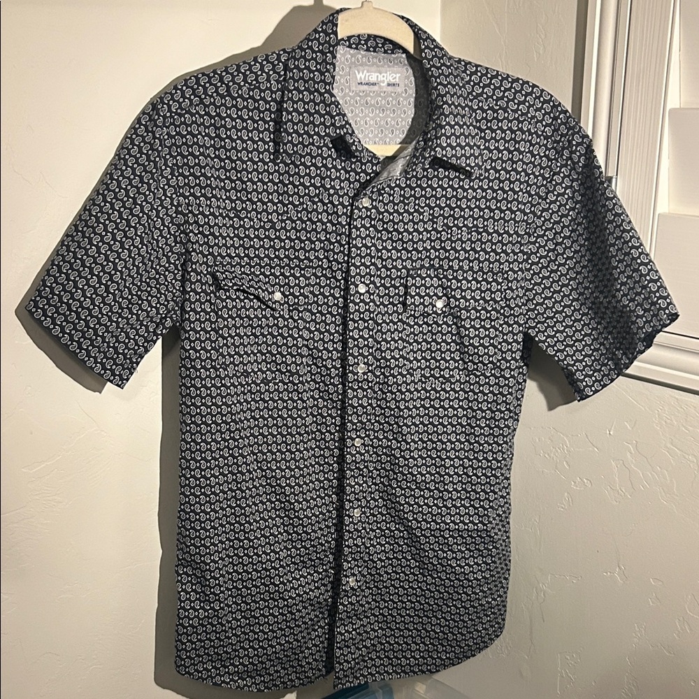 Wrangler Black and White Casual Button Down Shirt